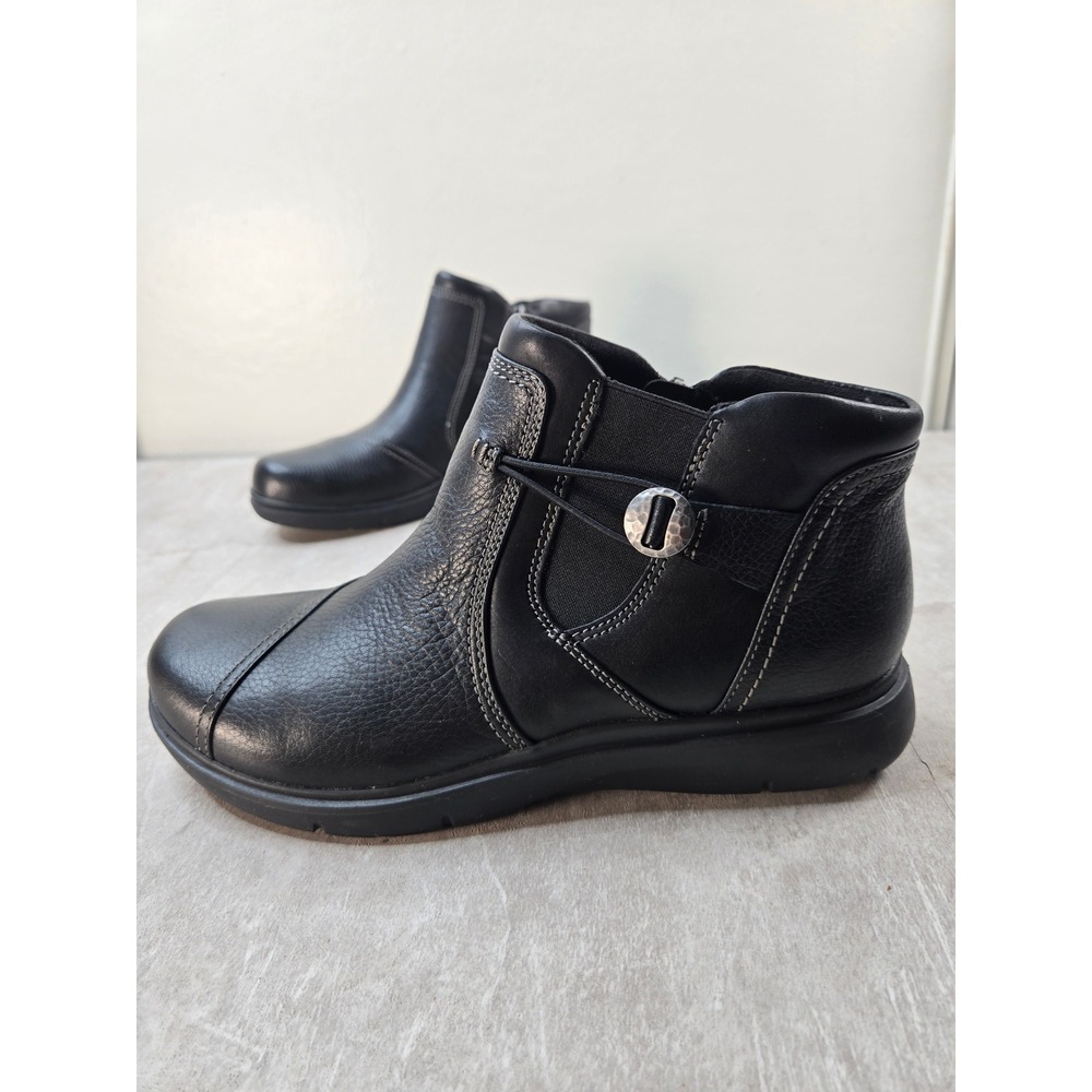 Clarks Certina Joy Comfort Ankle Boots Sz 8 Black Leather Lagenlook Moto Booties
